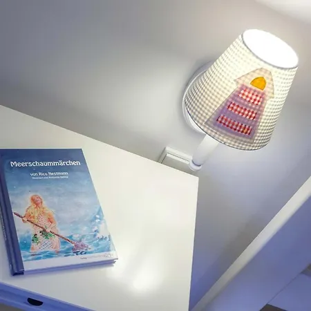 Villa Granitz, Ostseebad Sellin, Insel Ruegen, Ostseebrise Sellin (Rugen)